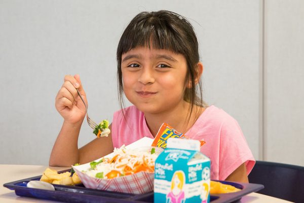 DMPS Students Offered No-Cost Meals through June 3